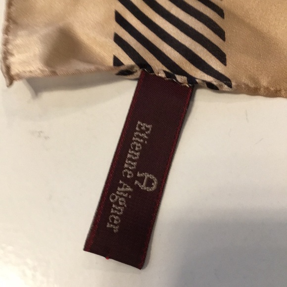 4 designer silk scarves - Picture 6 of 8